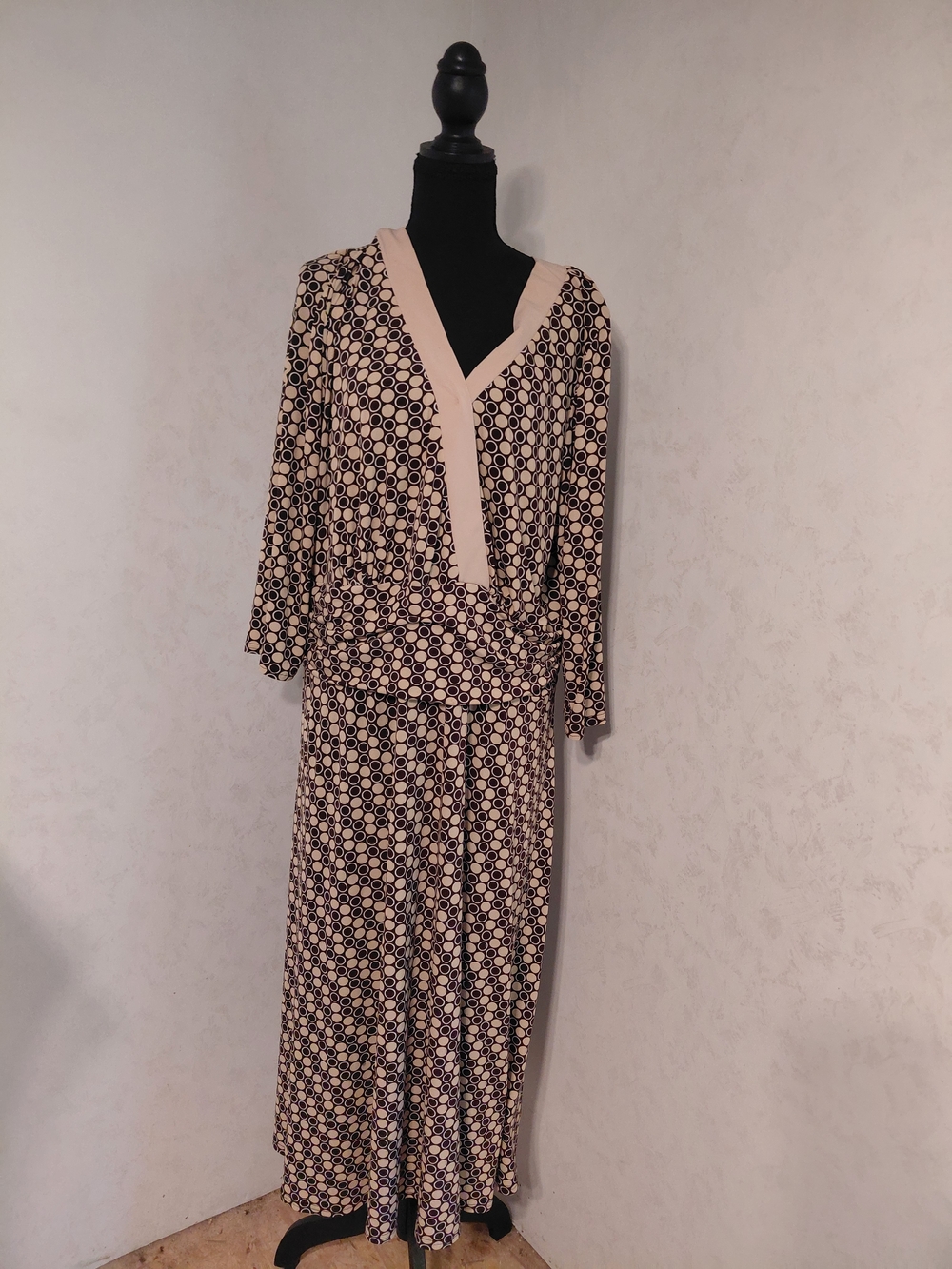 Geometric Print V-Neck Maxi Dress in Beige and Black